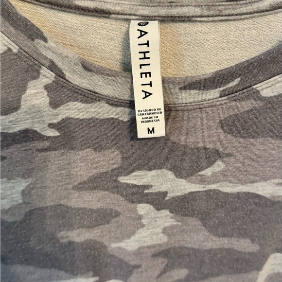 Athleta sweatshirt. Size L. Gray camo. Barely worn. - Picture 2 of 2